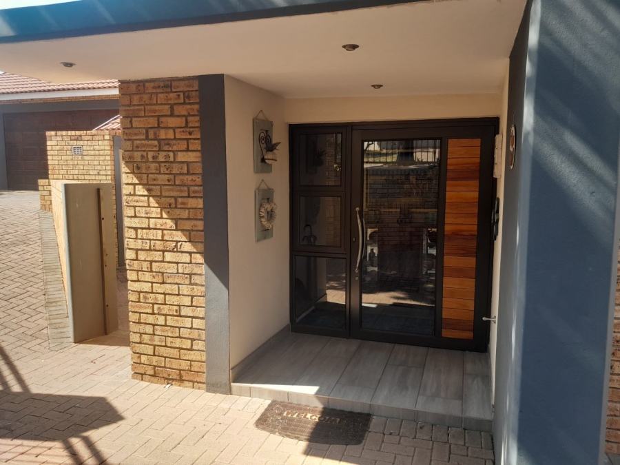 4 Bedroom Property for Sale in Cashan North West